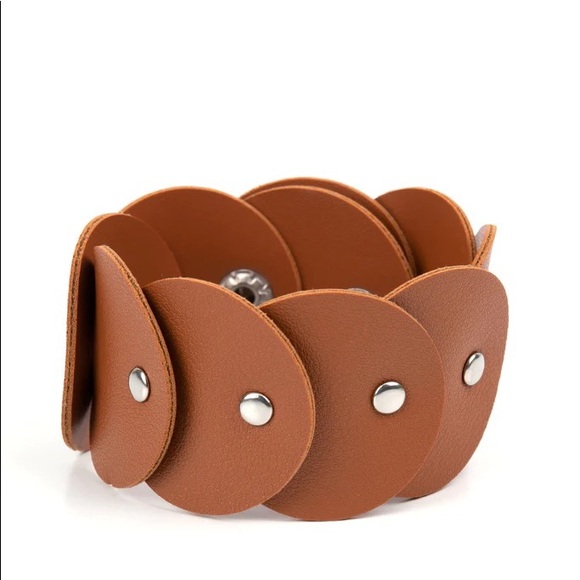 paparazzi Jewelry - Rhapsodic Roundup Brown Bracelet